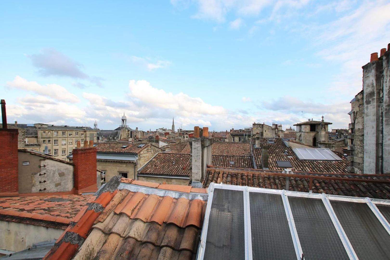 Guestready - Sunny Attic Apt Near Grand Theatre Bordeaux Kültér fotó