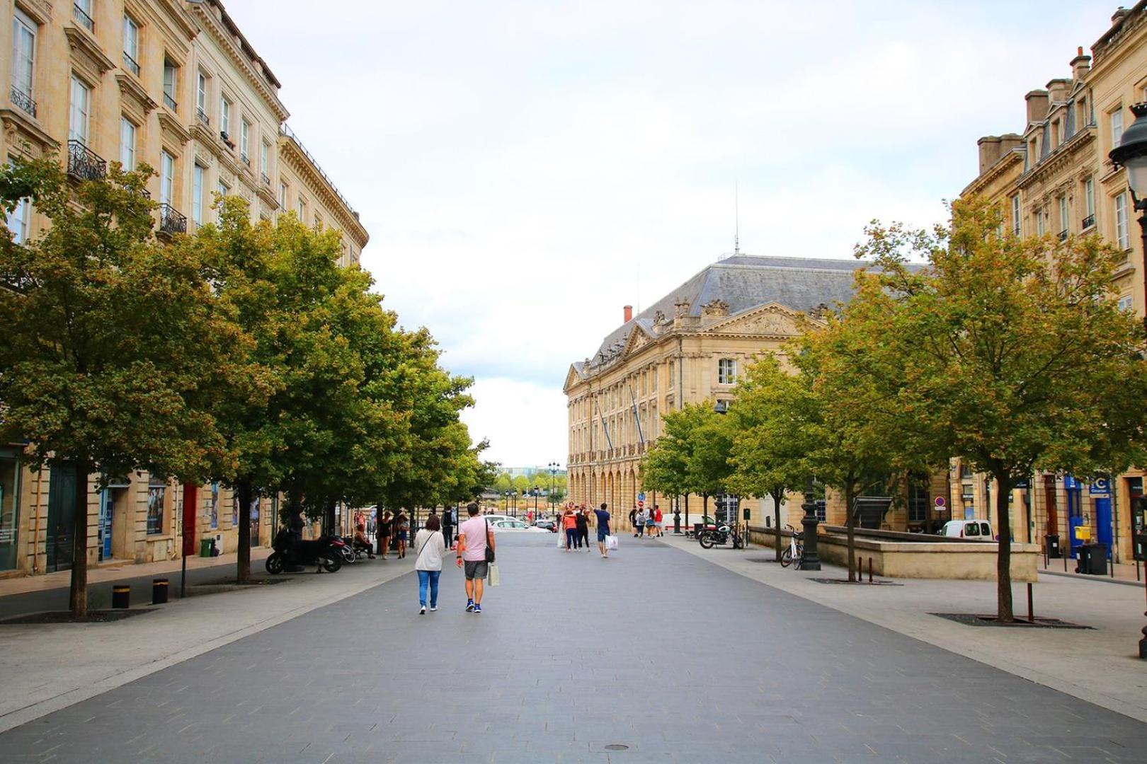 Guestready - Sunny Attic Apt Near Grand Theatre Bordeaux Kültér fotó
